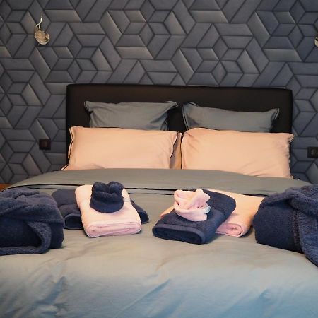 Gite Le Renouveau Avec Jacuzzi Privatif Laveline Exterior foto